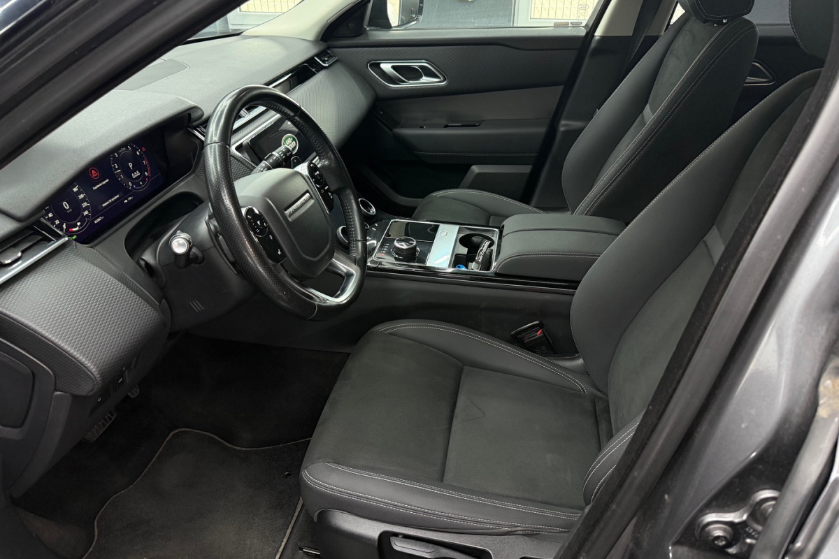 Ponuka vozidiel / Land Rover Range Rover Velar 2.0 Si4 HSE AWD A/T - video