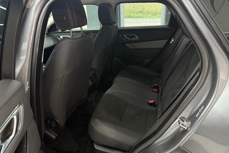 Ponuka vozidiel / Land Rover Range Rover Velar 2.0 Si4 HSE AWD A/T - video Ponuka vozidiel / Land Rover Range Rover Velar 2.0 Si4 HSE AWD A/T - video