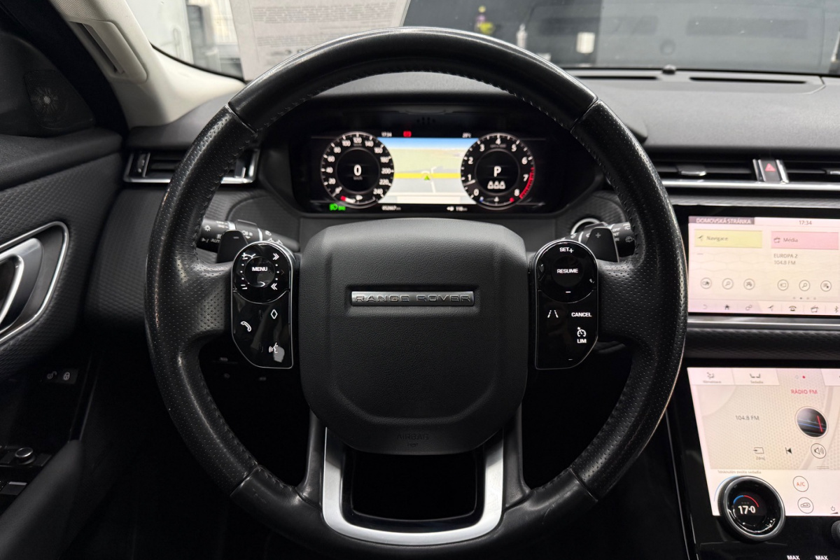 Ponuka vozidiel / Land Rover Range Rover Velar 2.0 Si4 HSE AWD A/T - video