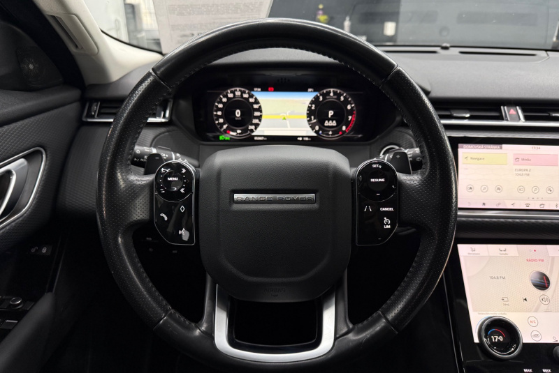  Ponuka vozidiel / Land Rover Range Rover Velar 2.0 Si4 HSE AWD A/T - video