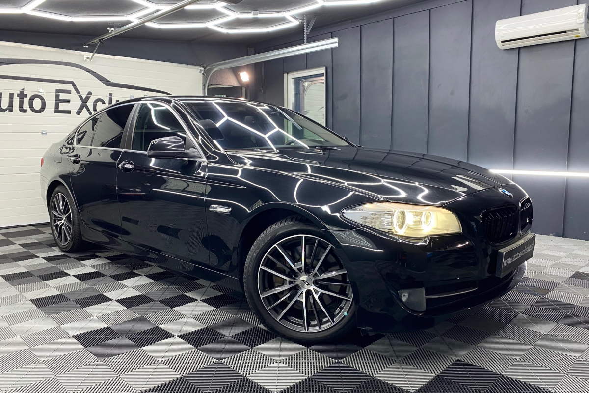 Ponuka vozidiel / BMW Rad 5 530d xDrive A/T - video