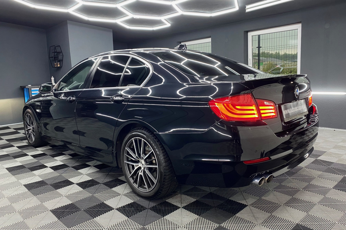 Ponuka vozidiel / BMW Rad 5 530d xDrive A/T - video