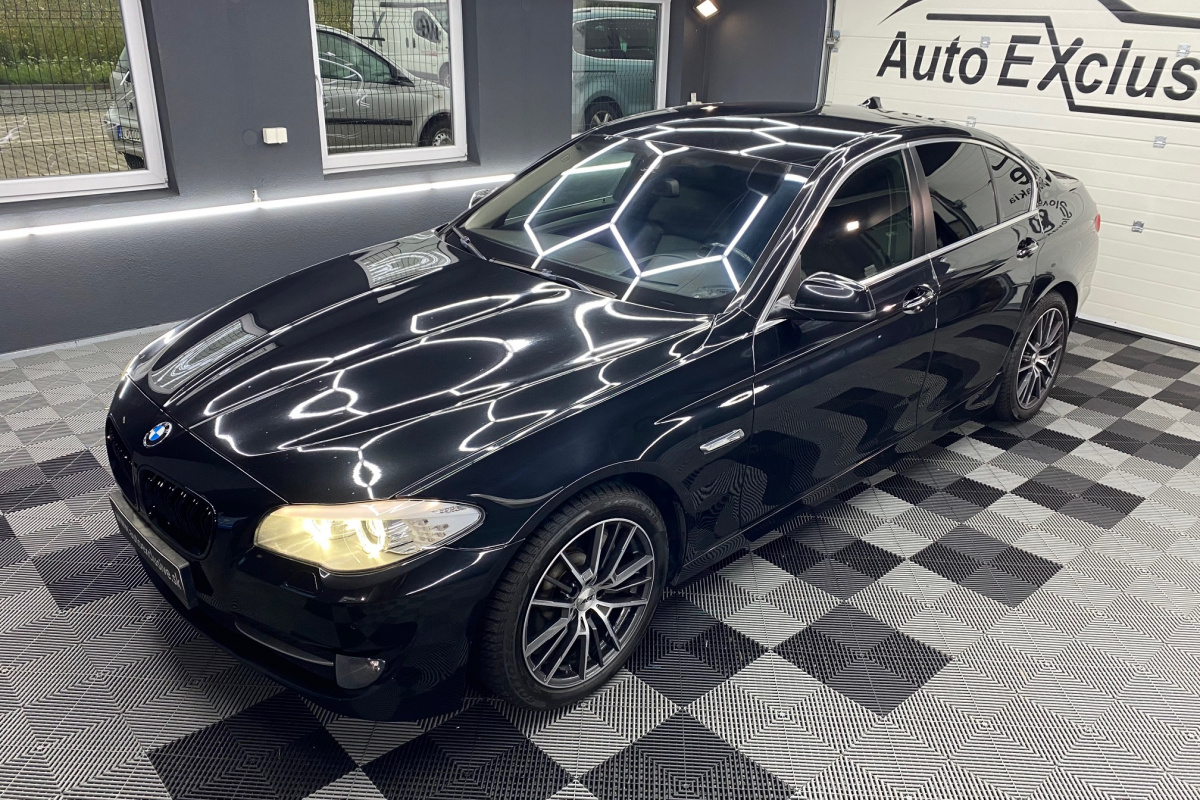 Ponuka vozidiel / BMW Rad 5 530d xDrive A/T - video