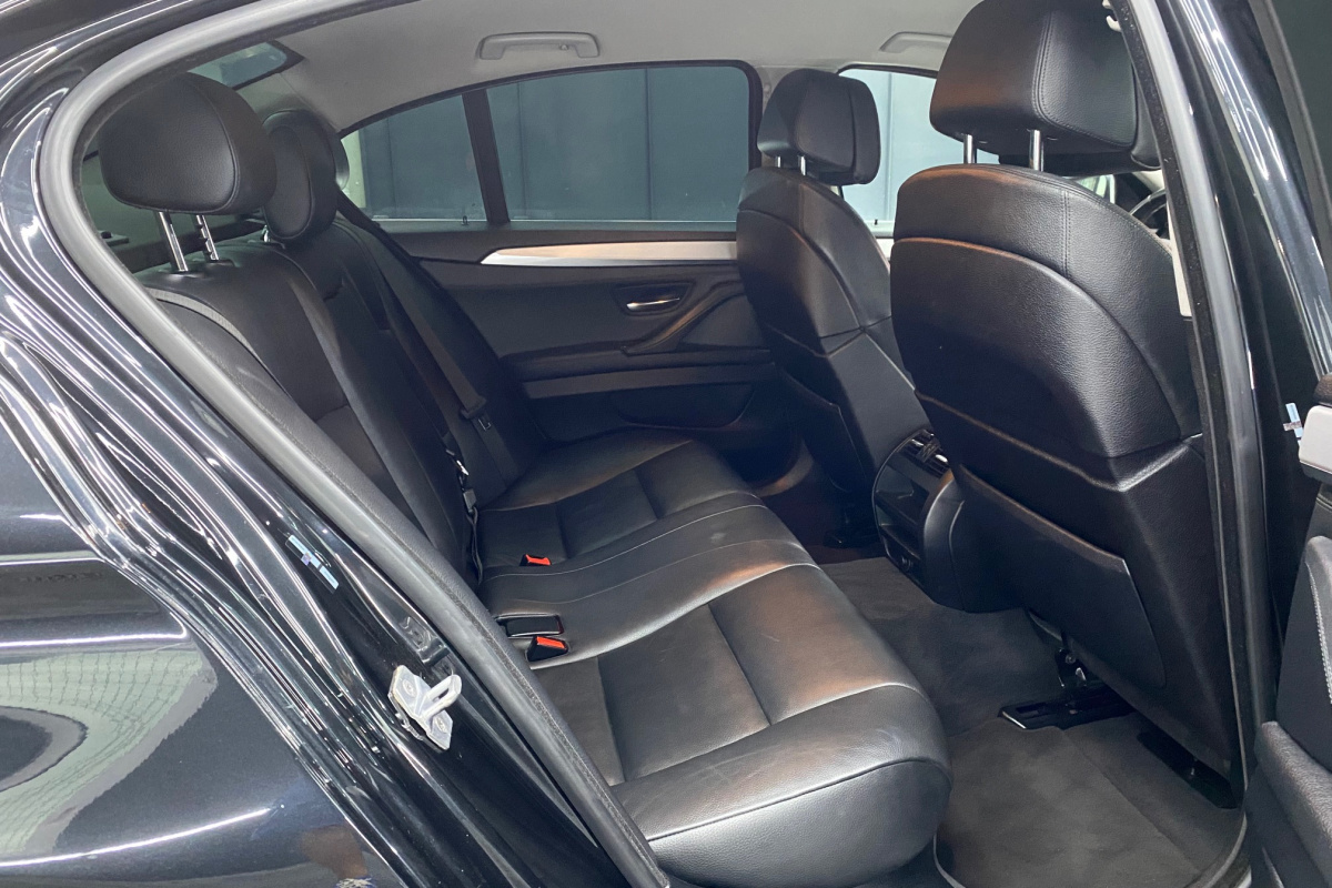 Ponuka vozidiel / BMW Rad 5 530d xDrive A/T - video Ponuka vozidiel / BMW Rad 5 530d xDrive A/T - video