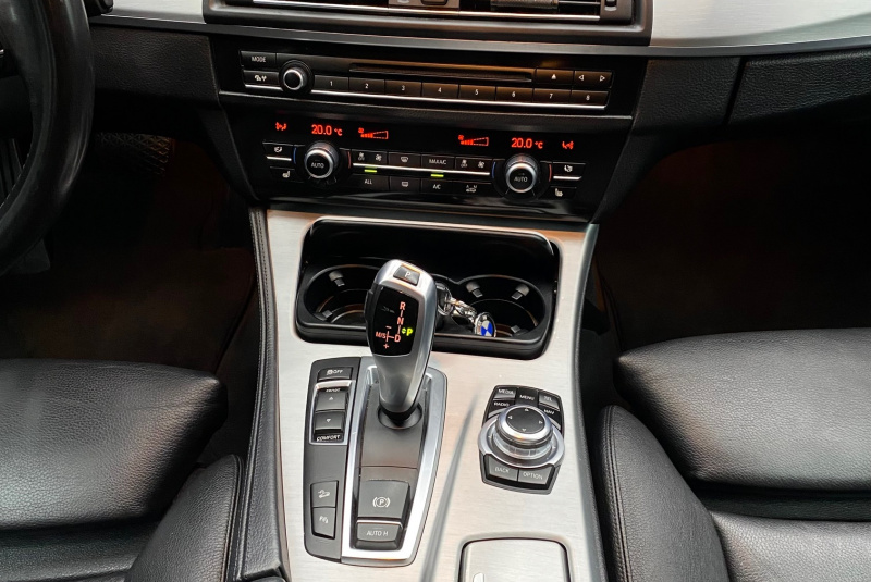  Ponuka vozidiel / BMW Rad 5 530d xDrive A/T - video