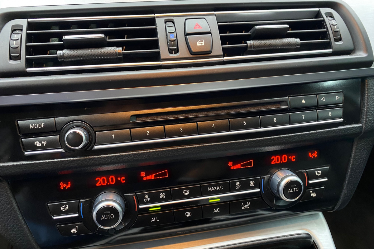 Ponuka vozidiel / BMW Rad 5 530d xDrive A/T - video Ponuka vozidiel / BMW Rad 5 530d xDrive A/T - video