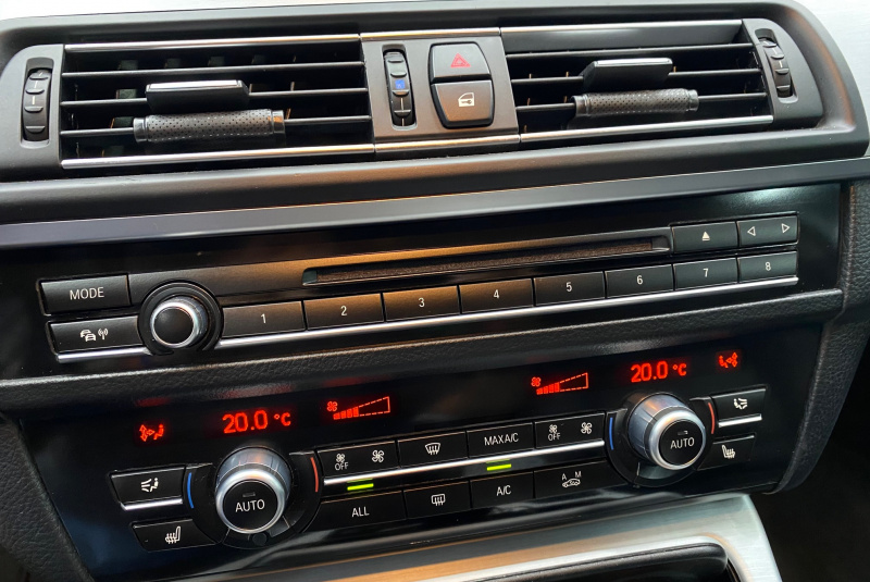  Ponuka vozidiel / BMW Rad 5 530d xDrive A/T - video