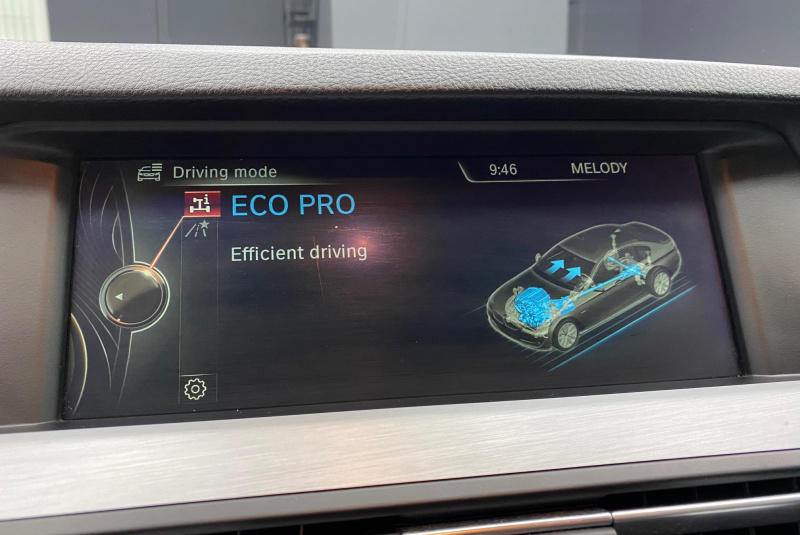  Ponuka vozidiel / BMW Rad 5 530d xDrive A/T - video