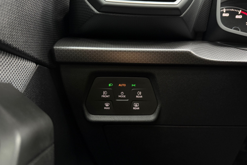  Ponuka vozidiel / Seat Leon SP 1.5 - video