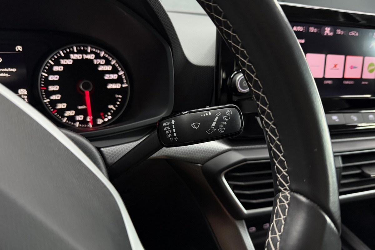Ponuka vozidiel / Seat Leon SP 1.5 - video