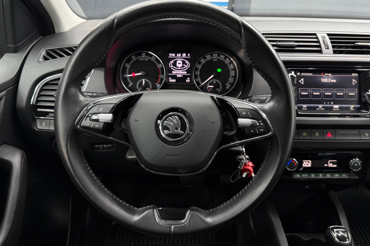 Ponuka vozidiel / Škoda Fabia Combi 1.0 TSI Style DSG - video