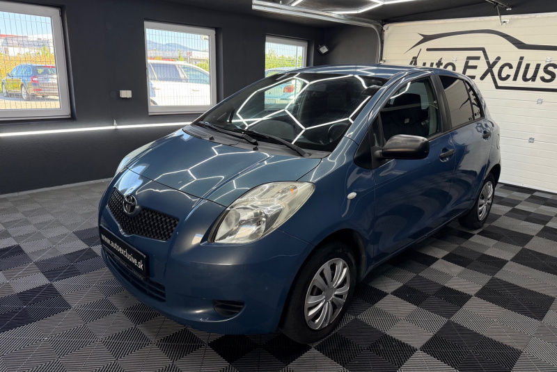  Ponuka vozidiel / Toyota Yaris 1.0 VVT-I Base Cool - video