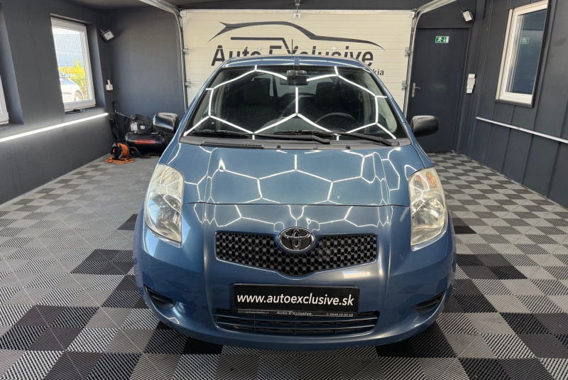  Ponuka vozidiel / Toyota Yaris 1.0 VVT-I Base Cool - video