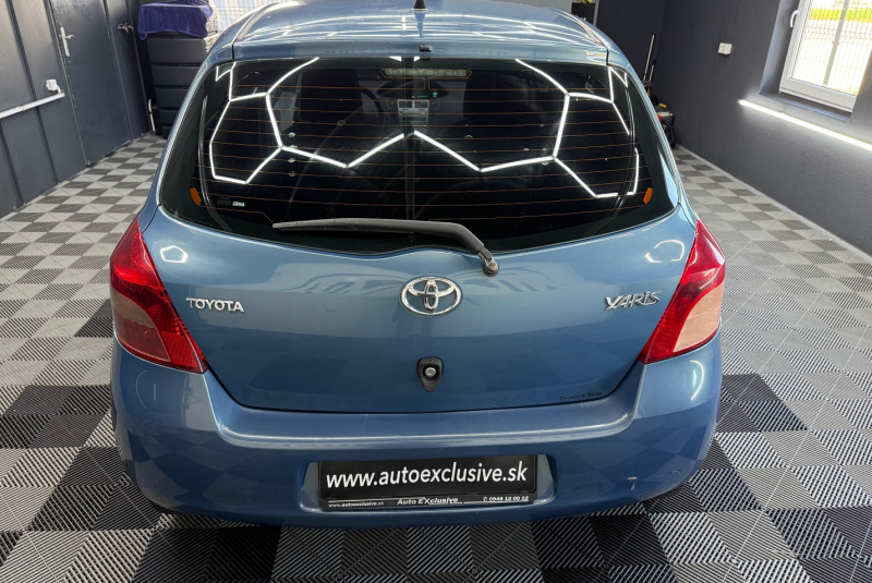  Ponuka vozidiel / Toyota Yaris 1.0 VVT-I Base Cool - video