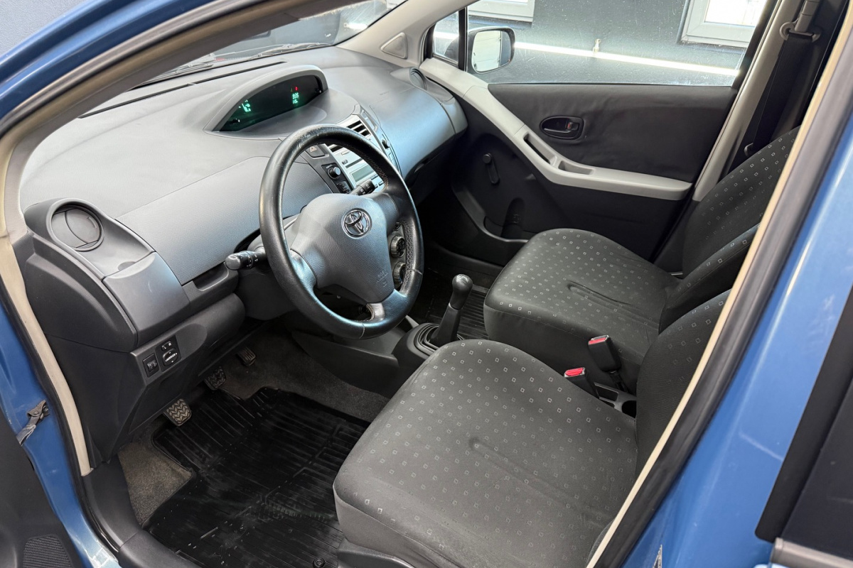 Ponuka vozidiel / Toyota Yaris 1.0 VVT-I Base Cool - video