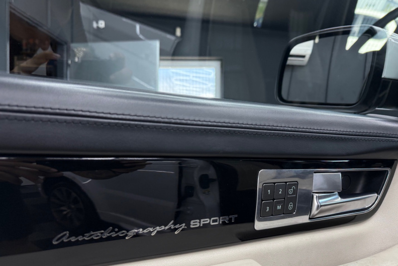  Ponuka vozidiel / Land Rover Range Rover Sport 3.0 TDV6 AB - video