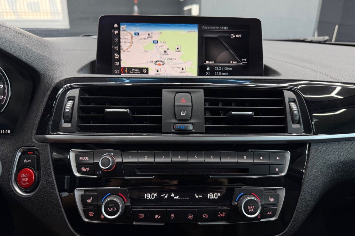 Ponuka vozidiel / BMW M2 Competition - video