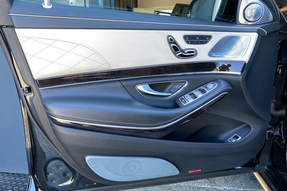 Ponuka vozidiel / Mercedes-Benz S trieda Sedan Mercedes-AMG 63 4matic - video Ponuka vozidiel / Mercedes-Benz S trieda Sedan Mercedes-AMG 63 4matic - video