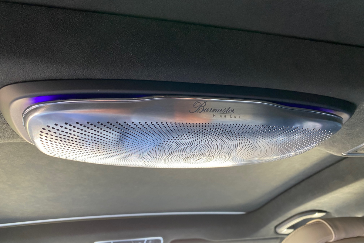 Ponuka vozidiel / Mercedes-Benz S trieda Sedan Mercedes-AMG 63 4matic - video Ponuka vozidiel / Mercedes-Benz S trieda Sedan Mercedes-AMG 63 4matic - video