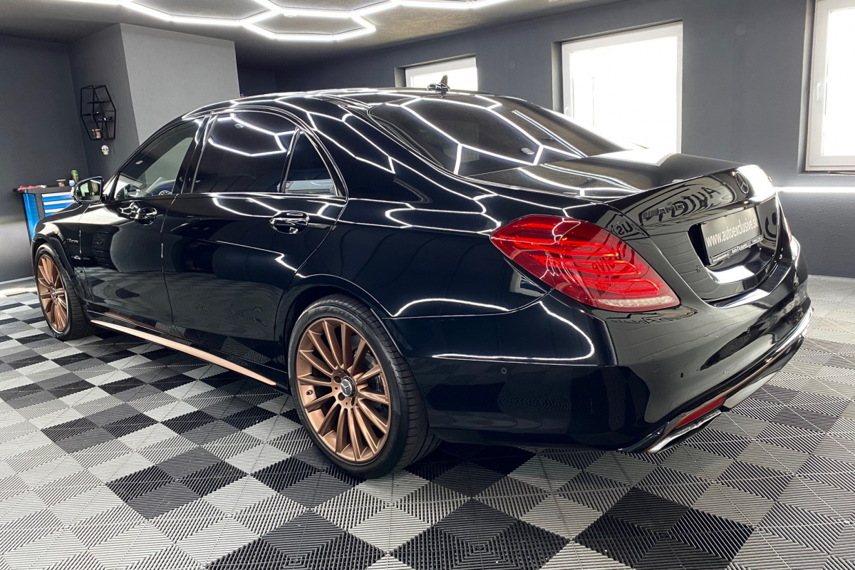 Ponuka vozidiel / Mercedes-Benz S trieda Sedan Mercedes-AMG 63 4matic - video