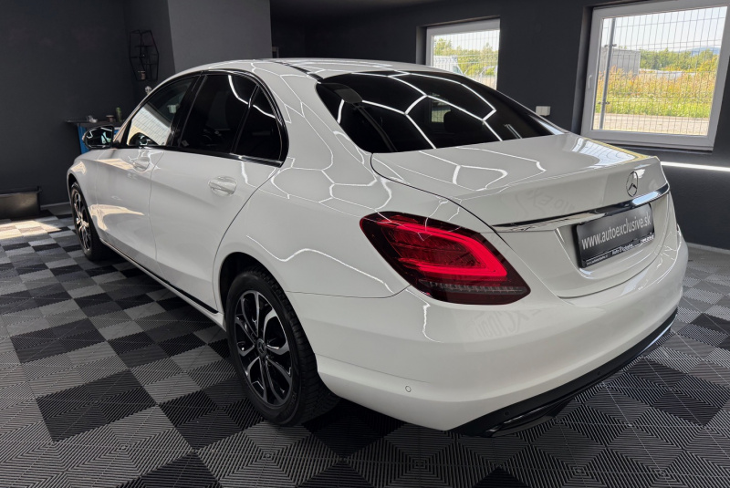  Ponuka vozidiel / Mercedes-Benz C trieda Sedan 300 d 4MATIC A/T - video