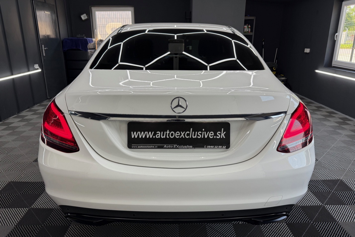 Ponuka vozidiel / Mercedes-Benz C trieda Sedan 300 d 4MATIC A/T - video