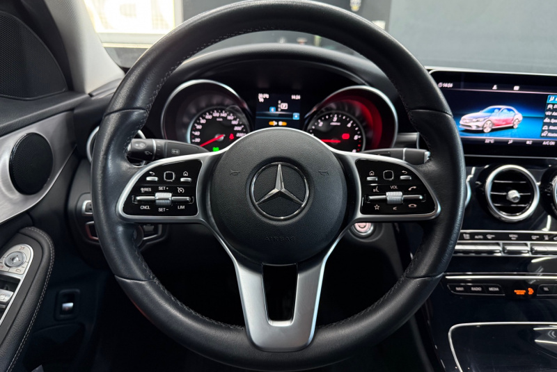  Ponuka vozidiel / Mercedes-Benz C trieda Sedan 300 d 4MATIC A/T - video