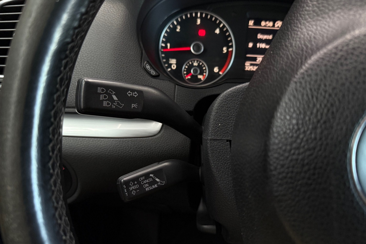Ponuka vozidiel / Volkswagen Sharan 2.0 TDI BMT Highline DSG - video