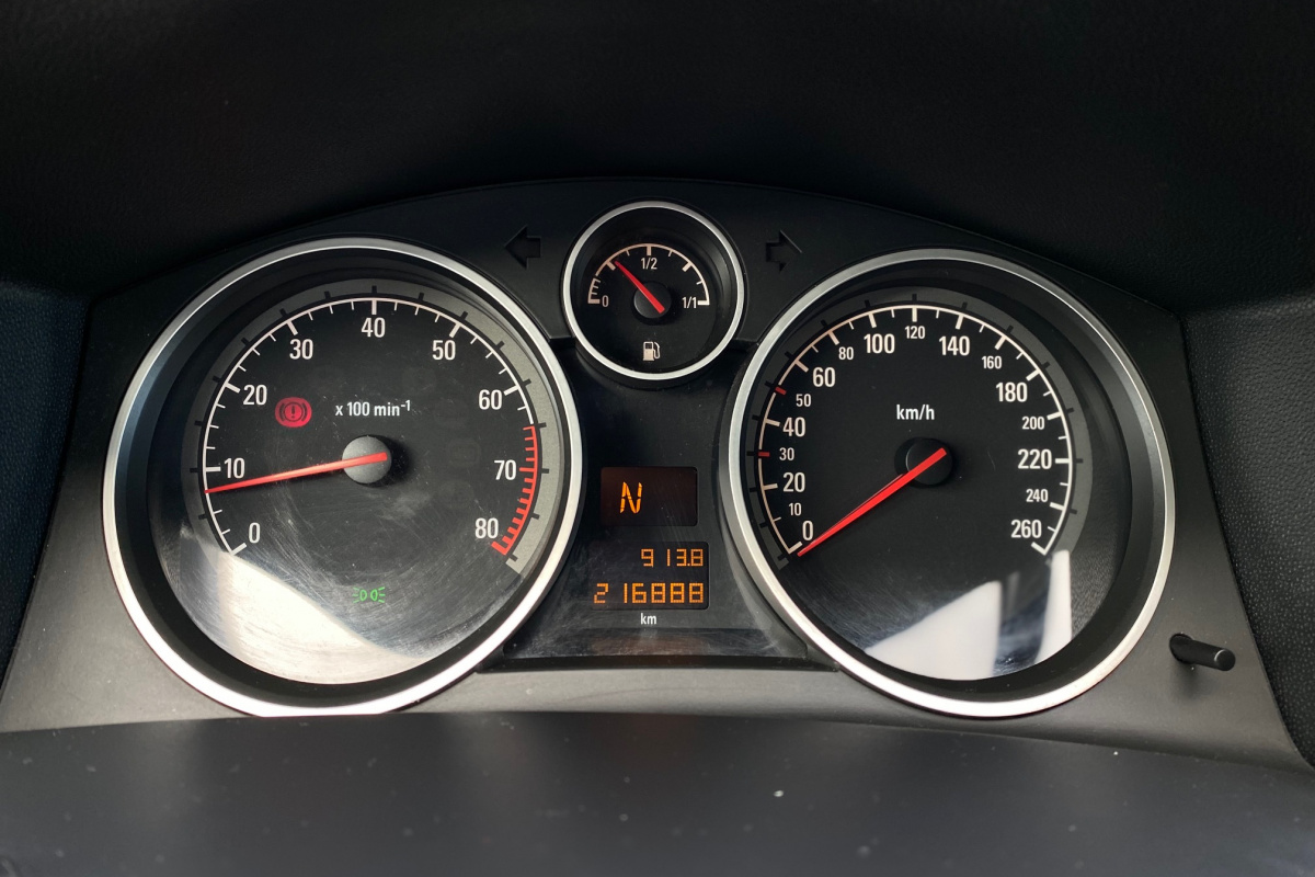 Ponuka vozidiel / Opel Astra 1.6  AUTOMAT - video