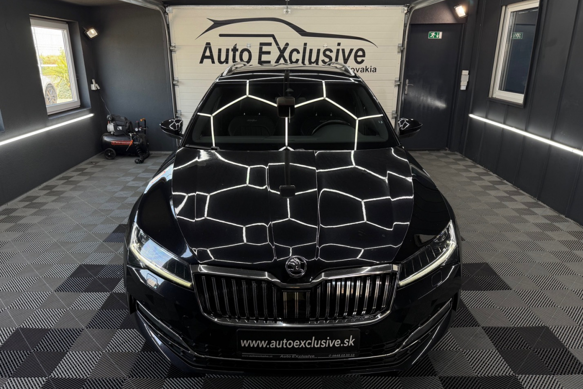 Ponuka vozidiel / Škoda Superb Combi 2.0 TDI SCR L K DSG - video