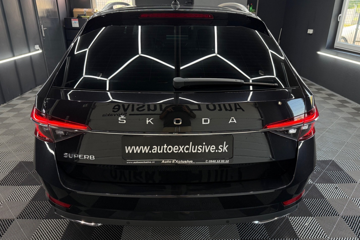 Ponuka vozidiel / Škoda Superb Combi 2.0 TDI SCR L K DSG - video