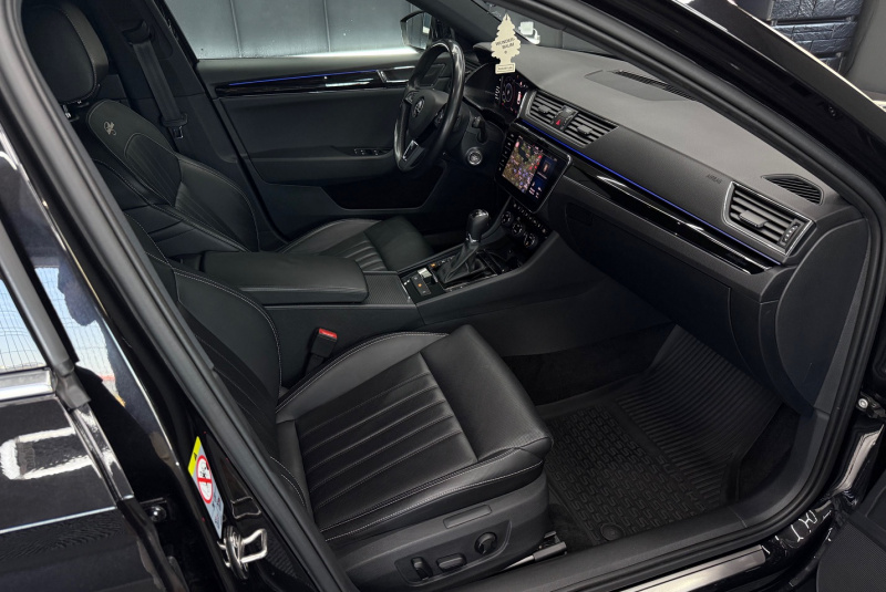  Ponuka vozidiel / Škoda Superb Combi 2.0 TDI SCR L K DSG - video
