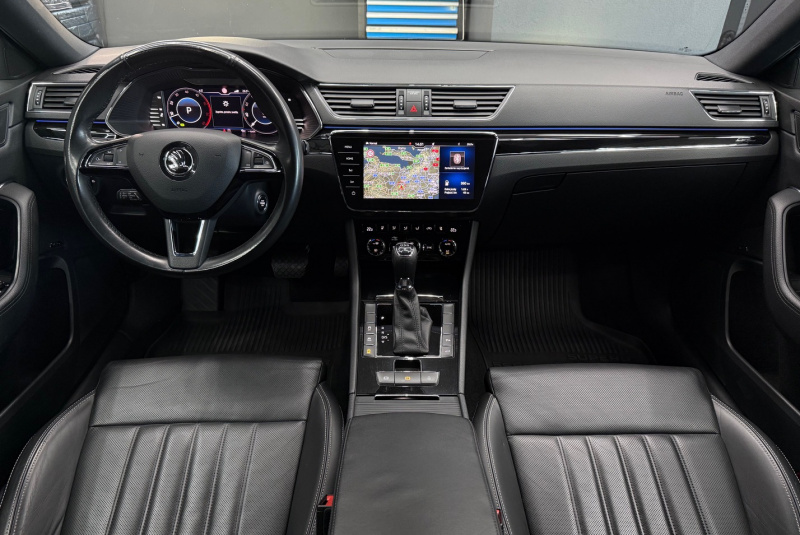  Ponuka vozidiel / Škoda Superb Combi 2.0 TDI SCR L K DSG - video
