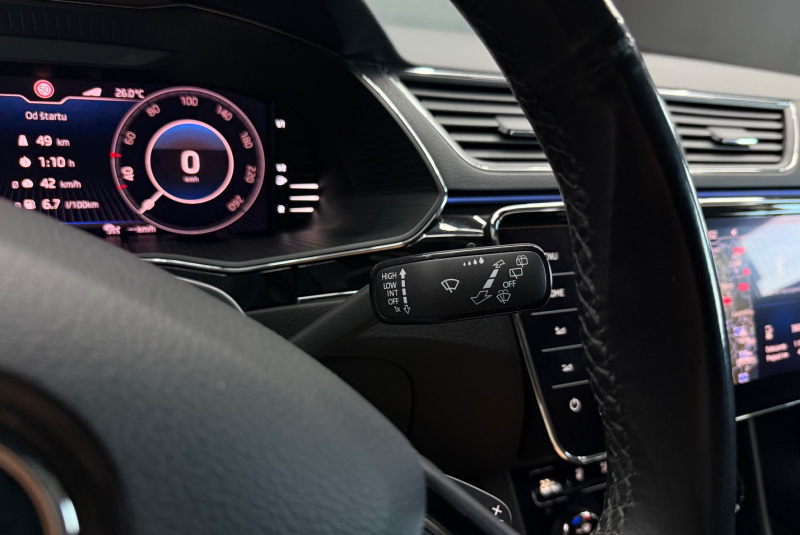  Ponuka vozidiel / Škoda Superb Combi 2.0 TDI SCR L K DSG - video