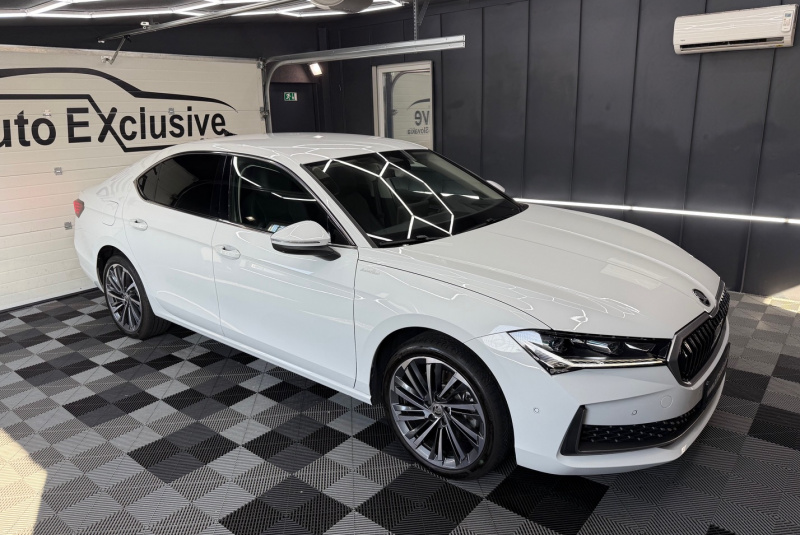  Ponuka vozidiel / Škoda Superb 2.0 TDI L K DSG 4x4 - video