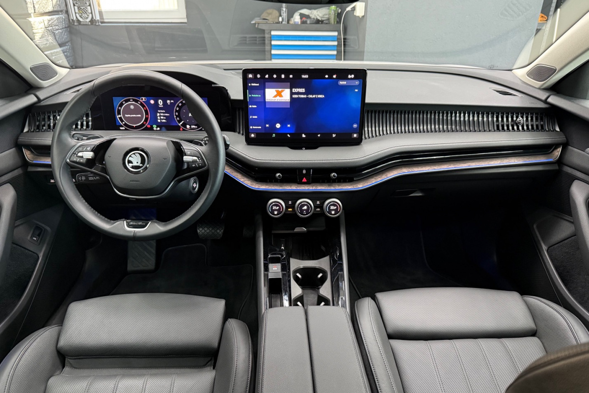 Ponuka vozidiel / Škoda Superb 2.0 TDI L K DSG 4x4 - video Ponuka vozidiel / Škoda Superb 2.0 TDI L K DSG 4x4 - video