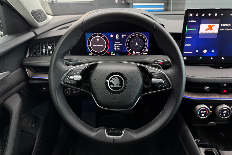  Ponuka vozidiel / Škoda Superb 2.0 TDI L K DSG 4x4 - video