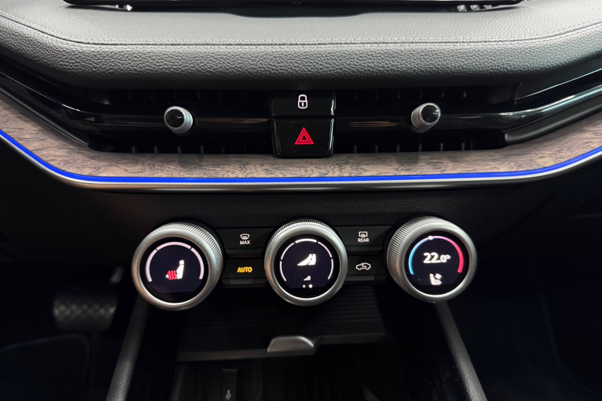 Ponuka vozidiel / Škoda Superb 2.0 TDI L K DSG 4x4 - video Ponuka vozidiel / Škoda Superb 2.0 TDI L K DSG 4x4 - video