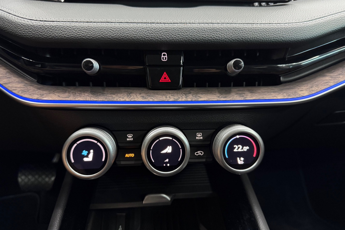 Ponuka vozidiel / Škoda Superb 2.0 TDI L K DSG 4x4 - video Ponuka vozidiel / Škoda Superb 2.0 TDI L K DSG 4x4 - video