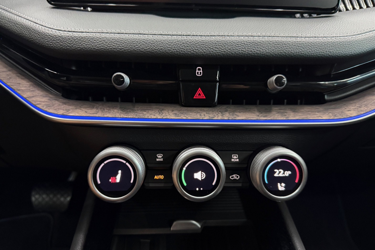 Ponuka vozidiel / Škoda Superb 2.0 TDI L K DSG 4x4 - video Ponuka vozidiel / Škoda Superb 2.0 TDI L K DSG 4x4 - video