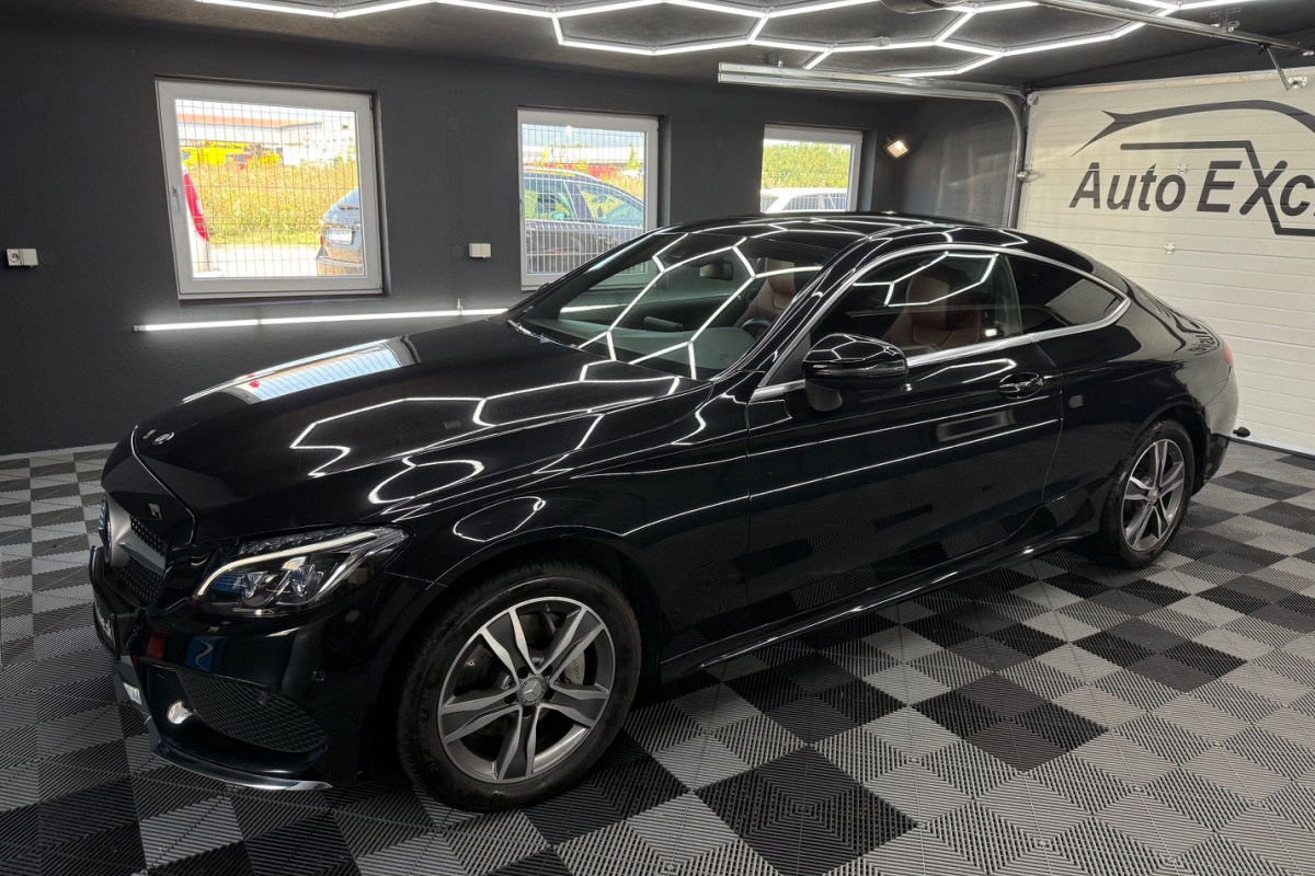 Ponuka vozidiel / Mercedes-Benz C trieda Kupé 220 d A/T - video