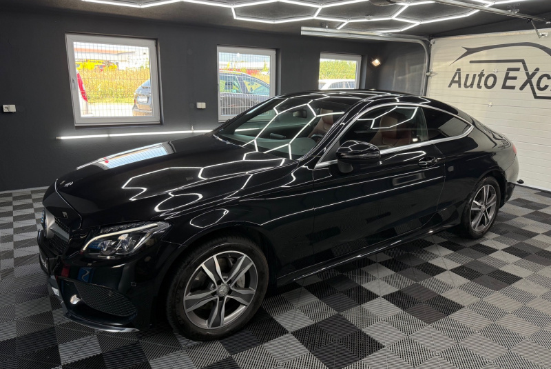  Ponuka vozidiel / Mercedes-Benz C trieda Kupé 220 d A/T - video