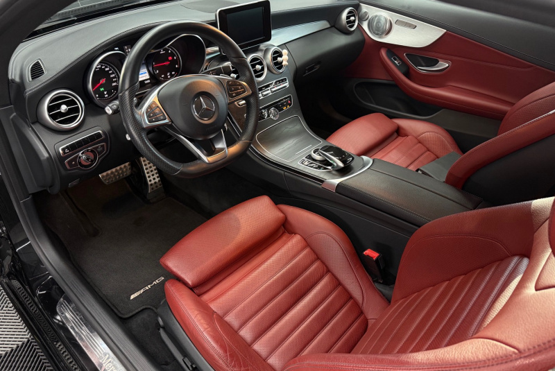 Ponuka vozidiel / Mercedes-Benz C trieda Kupé 220 d A/T - video Ponuka vozidiel / Mercedes-Benz C trieda Kupé 220 d A/T - video