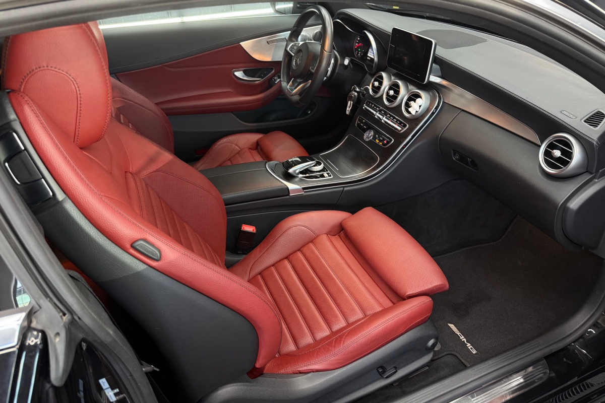 Ponuka vozidiel / Mercedes-Benz C trieda Kupé 220 d A/T - video Ponuka vozidiel / Mercedes-Benz C trieda Kupé 220 d A/T - video