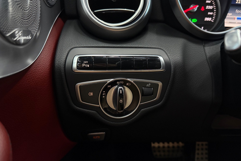 Ponuka vozidiel / Mercedes-Benz C trieda Kupé 220 d A/T - video Ponuka vozidiel / Mercedes-Benz C trieda Kupé 220 d A/T - video