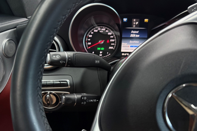 Ponuka vozidiel / Mercedes-Benz C trieda Kupé 220 d A/T - video Ponuka vozidiel / Mercedes-Benz C trieda Kupé 220 d A/T - video