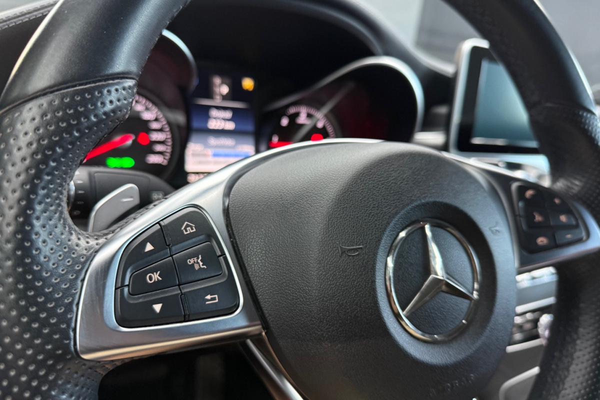 Ponuka vozidiel / Mercedes-Benz C trieda Kupé 220 d A/T - video