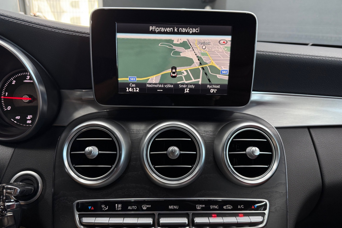 Ponuka vozidiel / Mercedes-Benz C trieda Kupé 220 d A/T - video