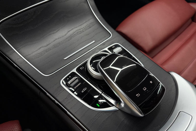 Ponuka vozidiel / Mercedes-Benz C trieda Kupé 220 d A/T - video Ponuka vozidiel / Mercedes-Benz C trieda Kupé 220 d A/T - video