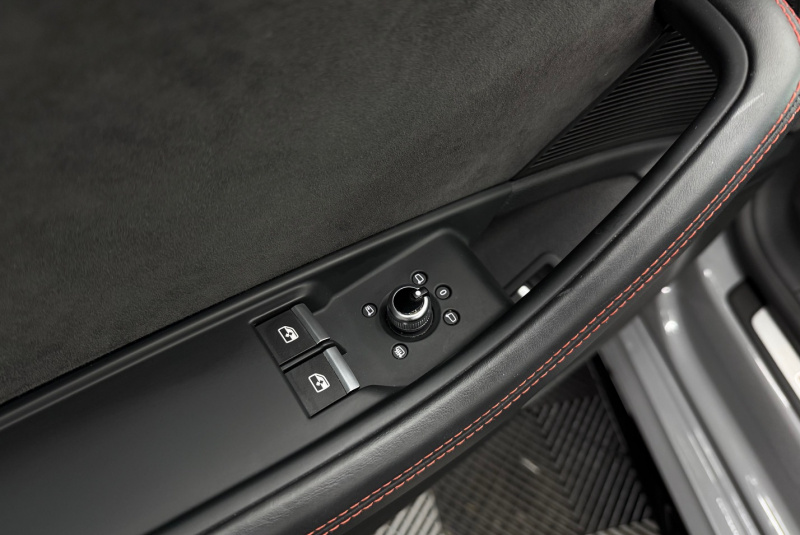  Ponuka vozidiel / Audi RS5 Coupé 2.9 TFSI quattro tiptronic - video